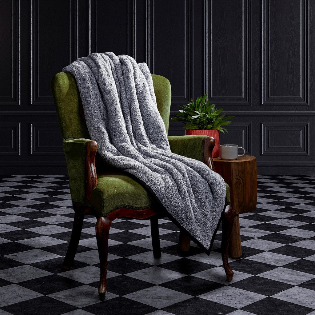 Serendipio Tranquil Sherpa Fleece Blanket - Image 7